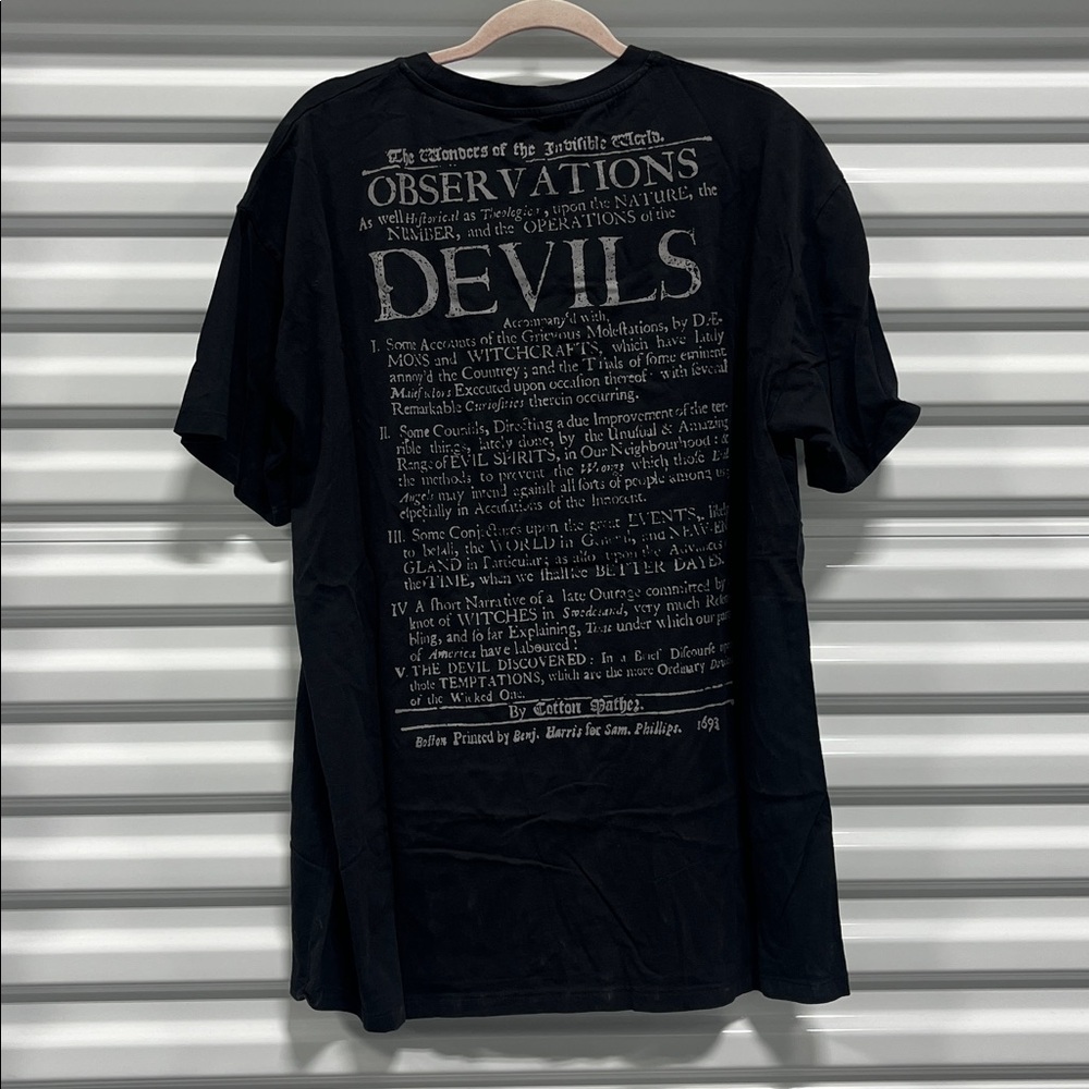 Disturbia Memento Mori Tee - Picture 3 of 6